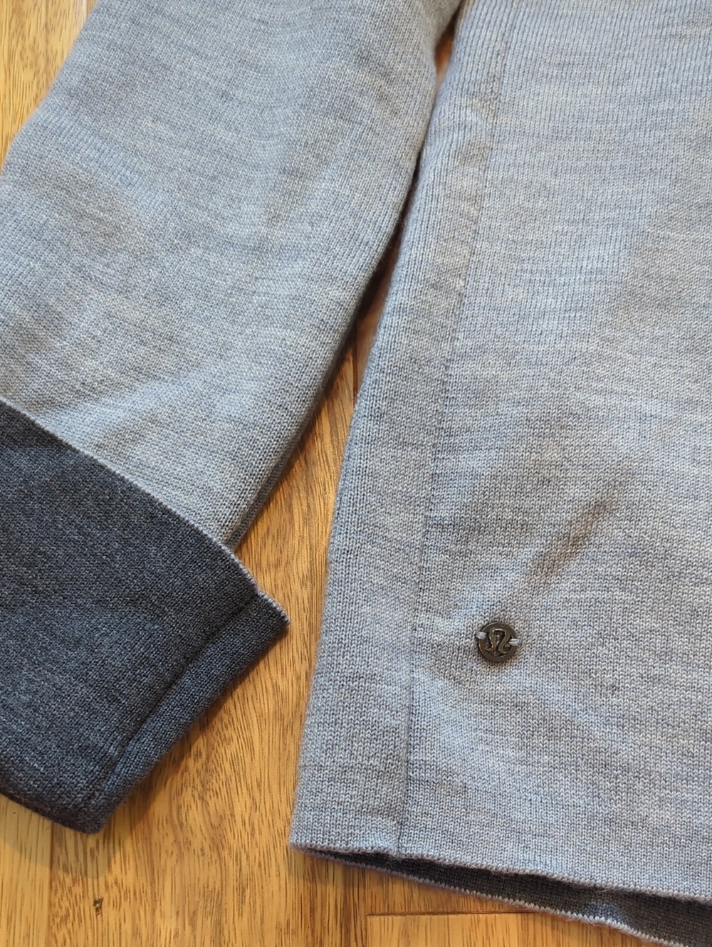 Lululemon Reverse Me Wrap In Heathered grey Size 2 - Picture 5 of 5